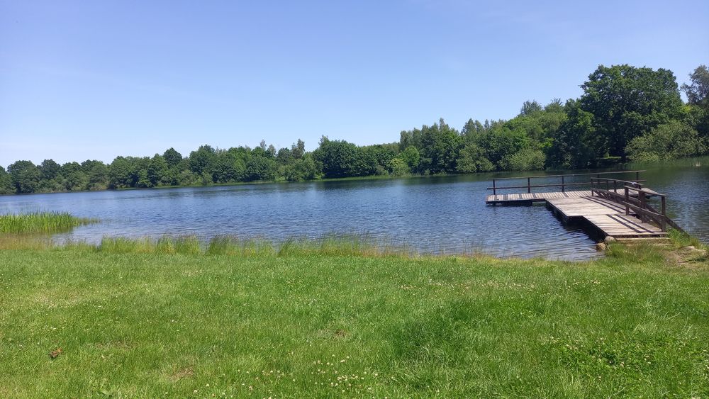 Działka nad jeziorem - roczna dzierżawa pod przyczepę, kamper