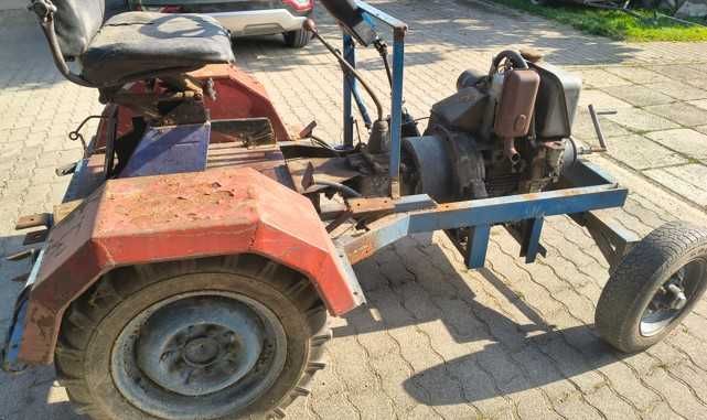 Traktorek SAM z silnikiem Andoria