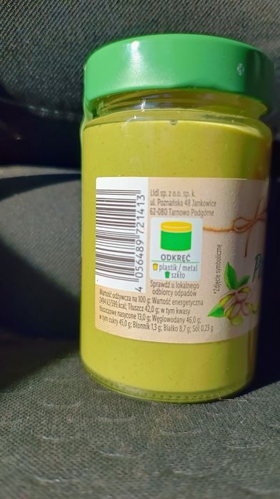 Aksamitny krem pistacjowy Maribel.