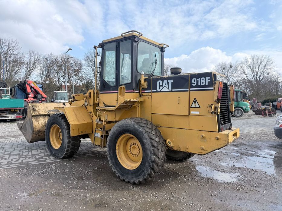 Caterpillar 918F  Ładowarka czołową CAT 918F,waga 9 ton,łyżka 1,5 m3,