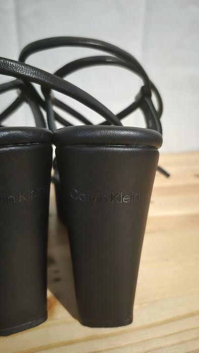 Sandały na koturnie Calvin Klein roz. 40