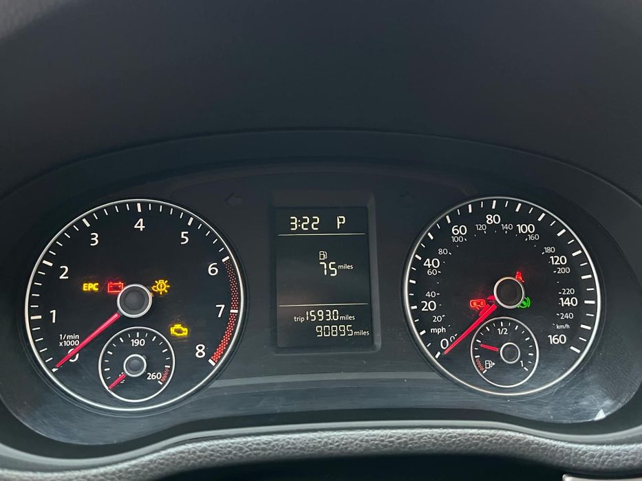 Passat 2013  PRYWATNIE 2.5 benzyna 5 cylindrowy. Idealny do LPG