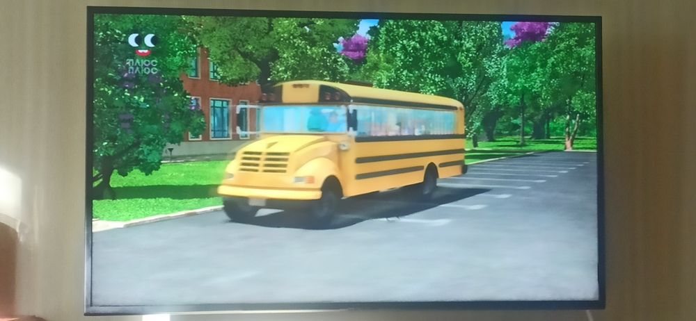 Телевизор  UE43NU7100UXUA