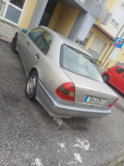 Mercedes benz C220