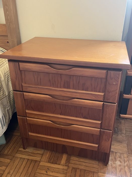 Conjunto de Cama+Colchão+Mesa de Cabeceira+Roupeiro+Secretária