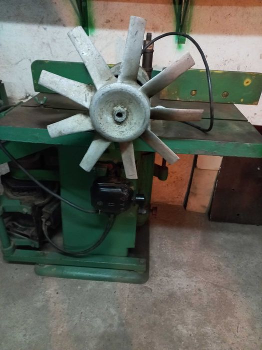 wentylator przemysłowy 220v