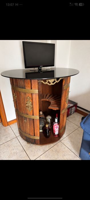 Móvel bar artesanal