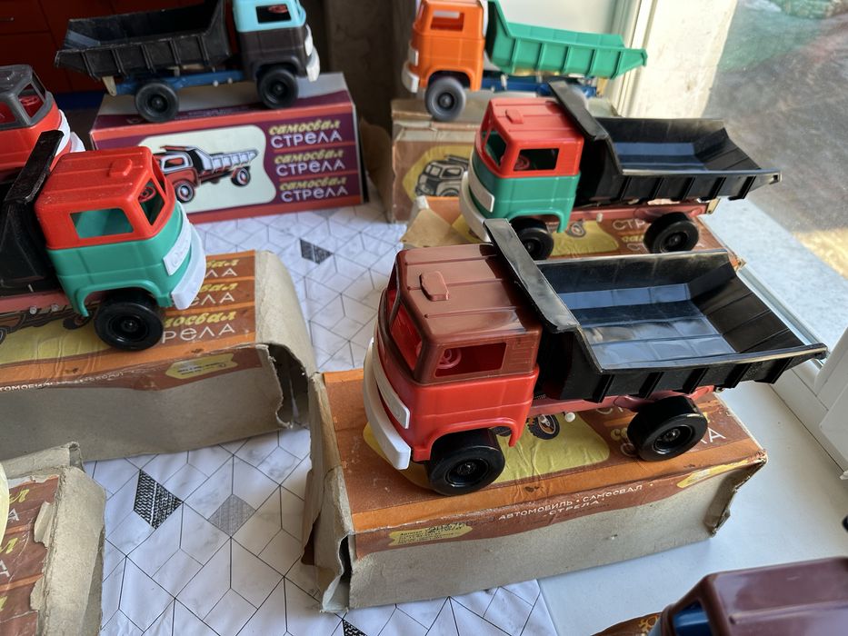 Ігрушка ссср Грузовик Краз Стріла