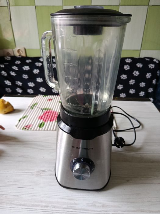 Блендер стационарный.