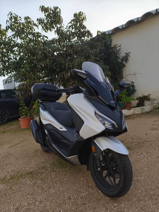 Honda Forza 350   FARO