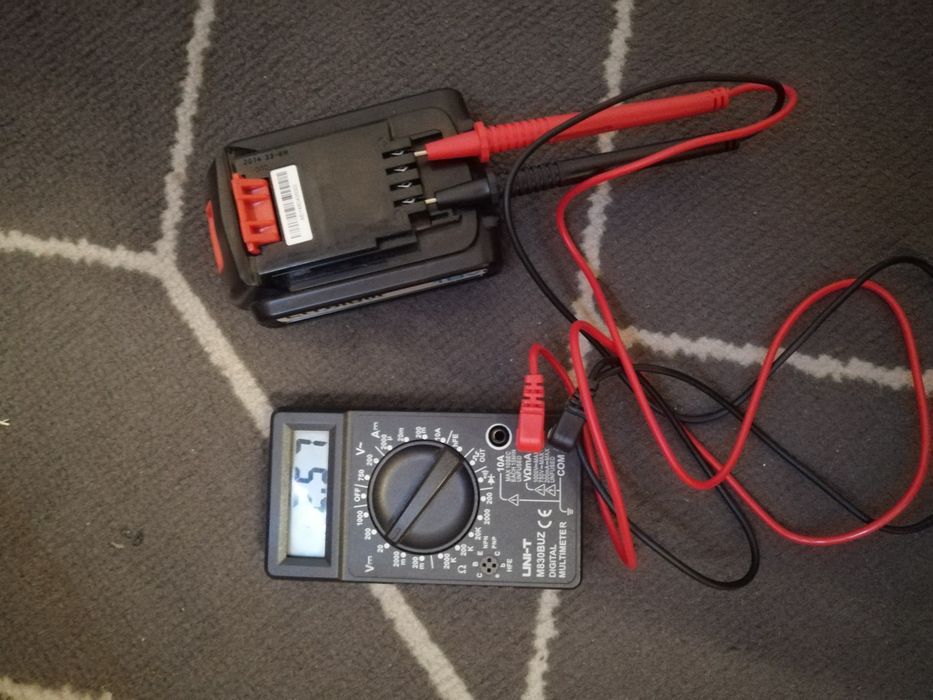 продам аккумулятор Black Decker 18в