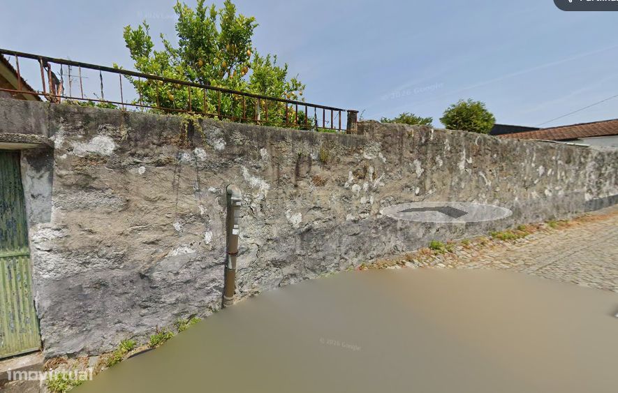 Terreno na Madalena com PIP para 3 moradias novas.