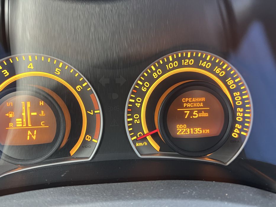 Продам Тойота ауріс