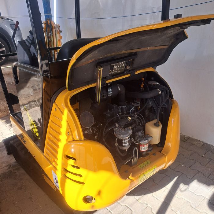 JCB  8015 mini giratória