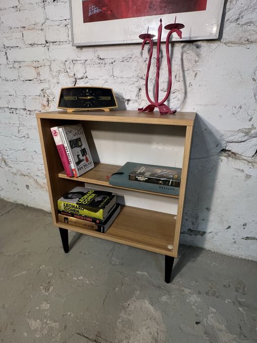 Piekna mała biblioteczka szafka na winyle prl vintage retro