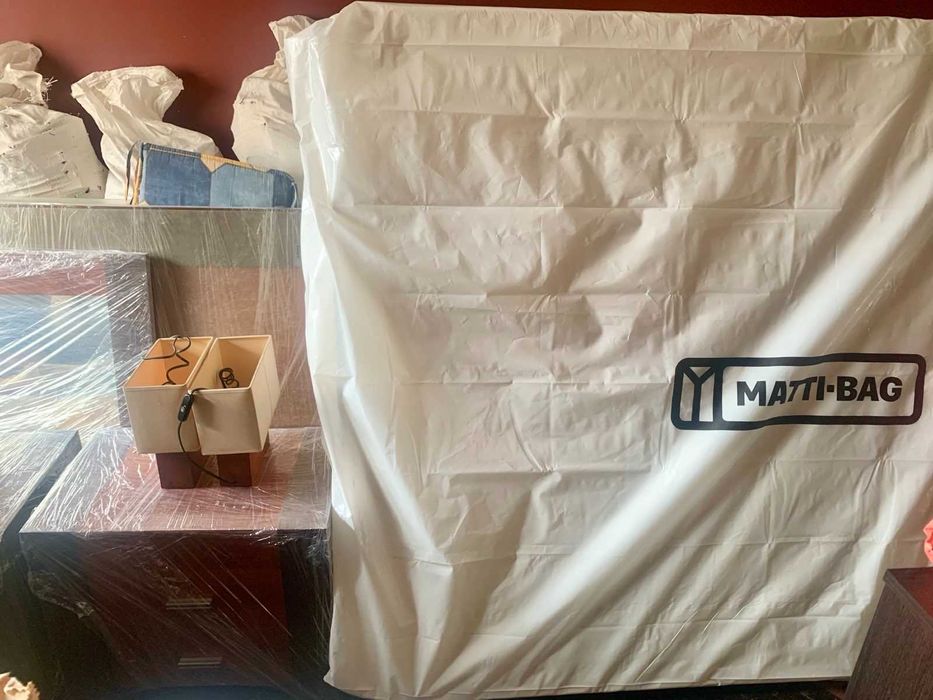 Mobília de quarto de casal COMPLETA