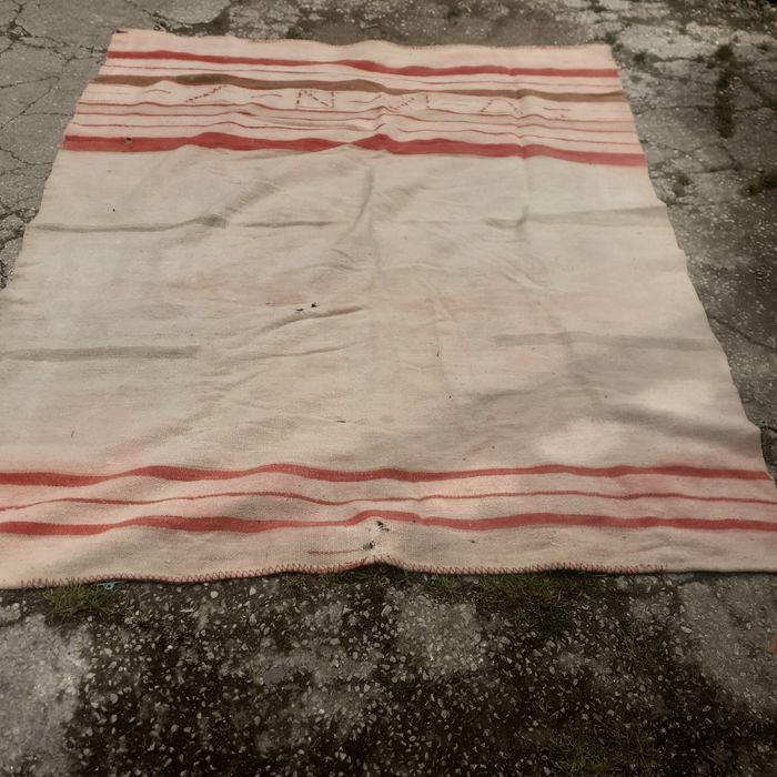 Mantas antigas bom estado