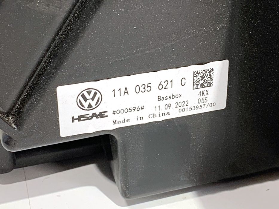 SUBWOOFER AUDI Q4 11A035621C SUV GŁOŚNIK