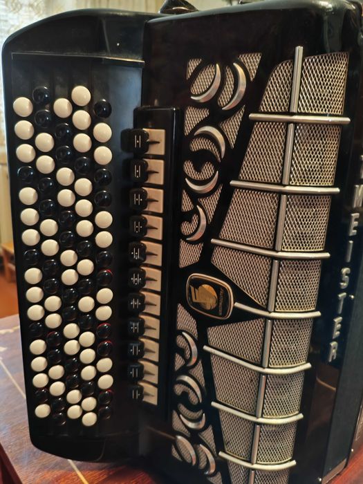 Баян 5-рядний Weltmeister Grandina