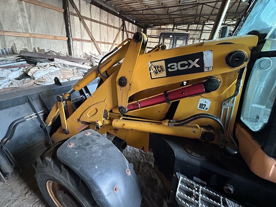 Продам трактор JCB