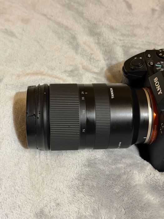 Sprzedam Tamron 28-75mm f/2.8 Di III RXD do Sony FE – stan idealny