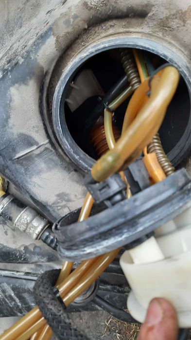 Zbiornik paliwa Bak audi a4b5 1.8t quattro Pompka paliwa audi a4b51.8t