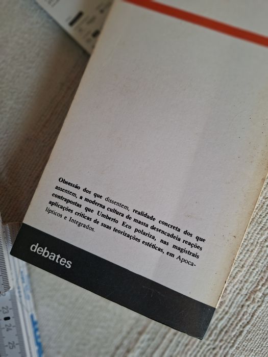 Umberto Eco Apocalipticos e Integrados