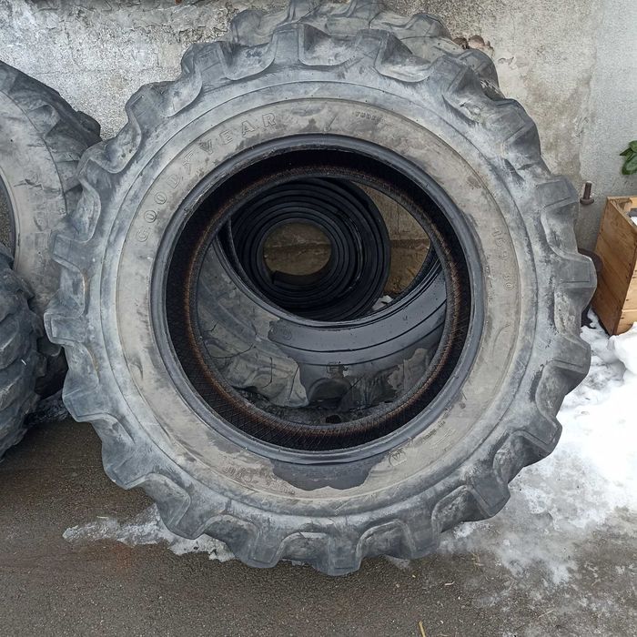 Opony 16.9 30 Goodyear