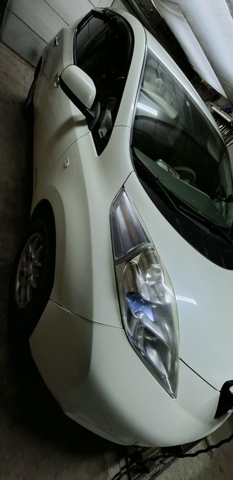 Nissan leaf 2011р
