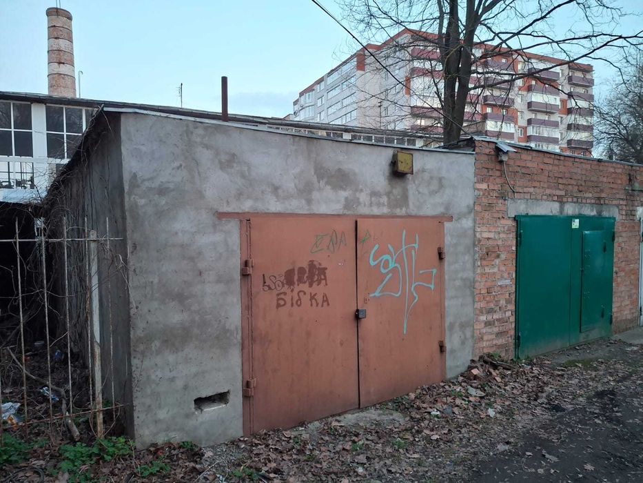 Гараж цегляний Тернопільска