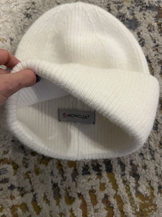 Gorro moncler novo
