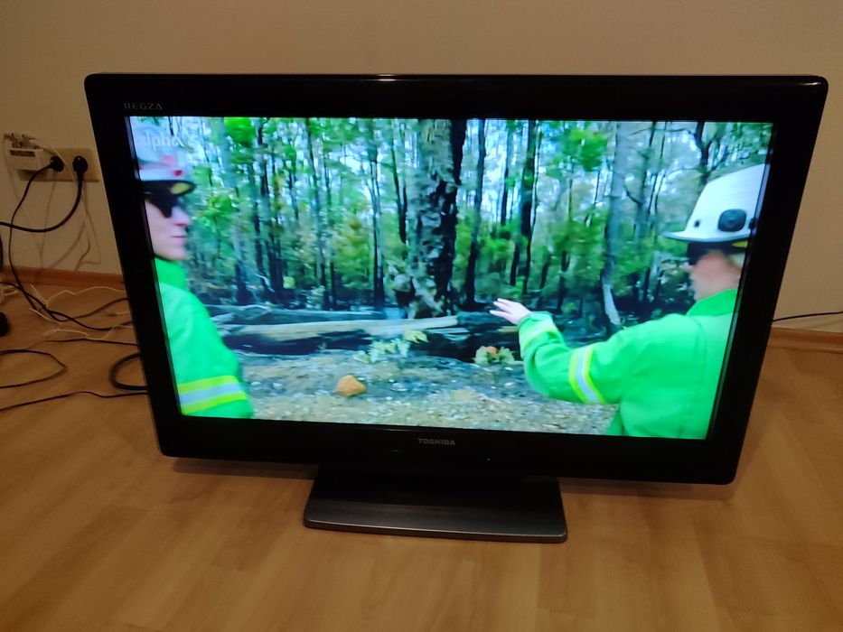 TV telewizor Toshiba 32" LCD