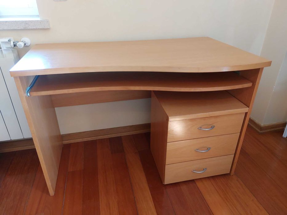 Secretária de escritório/quarto  + módulo de gavetas amovível