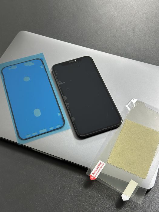 Продам дисплей екран на айфон 11 pro max новий