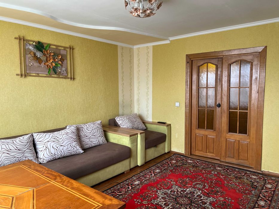 Продам 2-кімнатну квартиру на просп. Відродження у Луцьку!