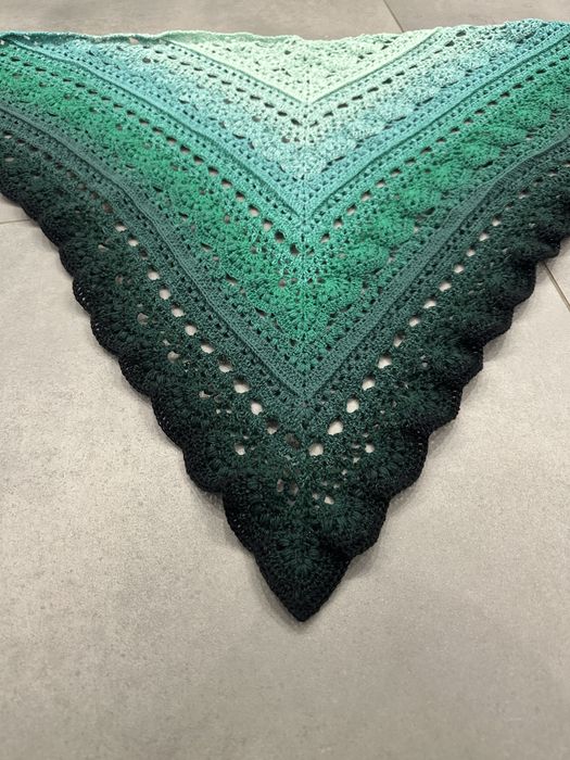 Chusta na szydełku duża 150 x 70