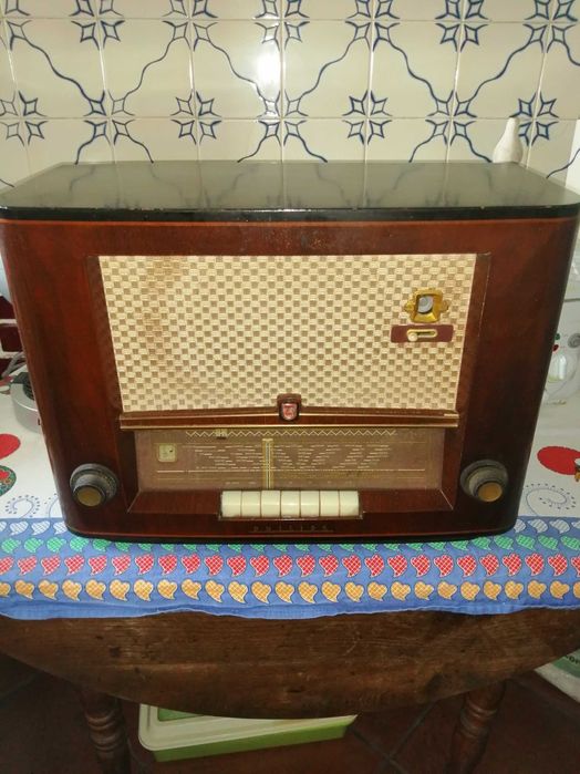 radios antigos em bom estado