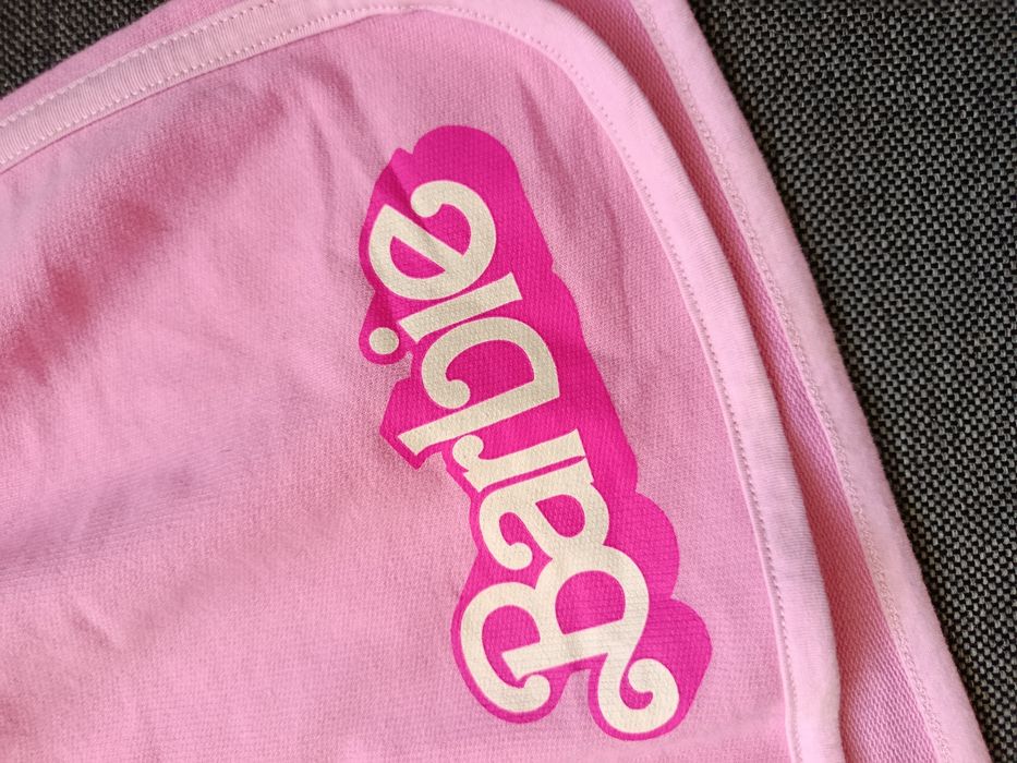 Krótkie spodenki damskie barbie