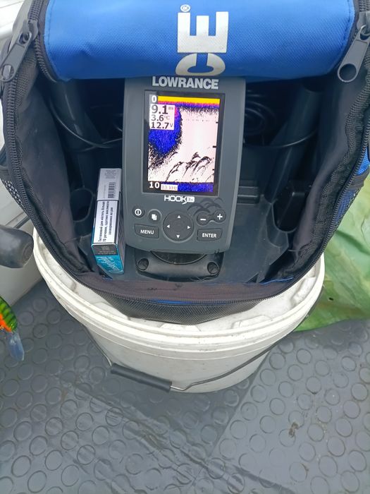 Ехолот Lowrance HOOK-3x