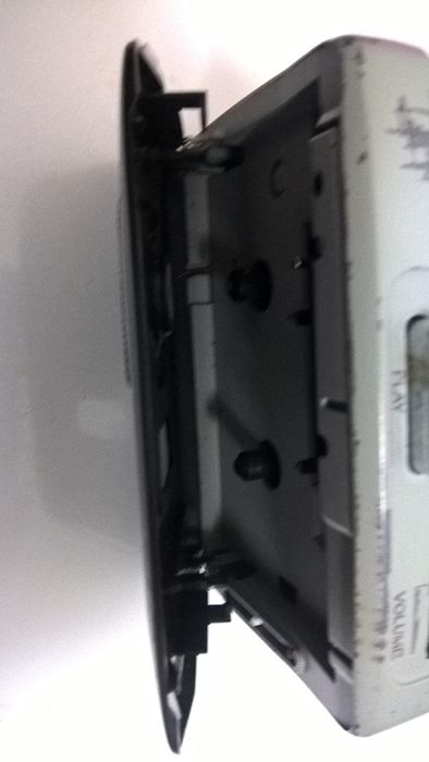 Leitor de cassetes com coluna