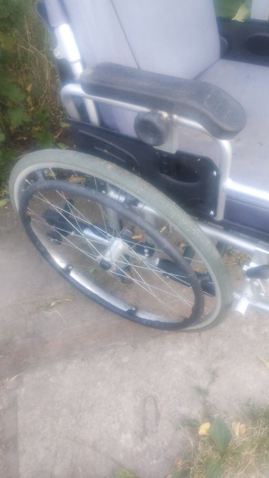 Коляска инвалидная б/у