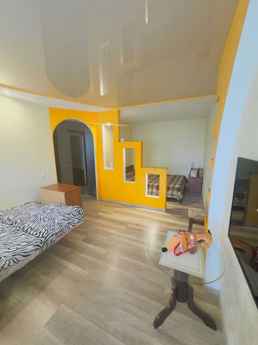 Продается 1 комн. квартира на Правом берегу с ремонтом, кирпичный дом