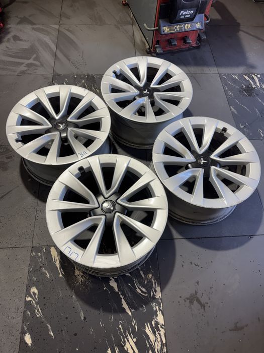 Продам диски Tesla