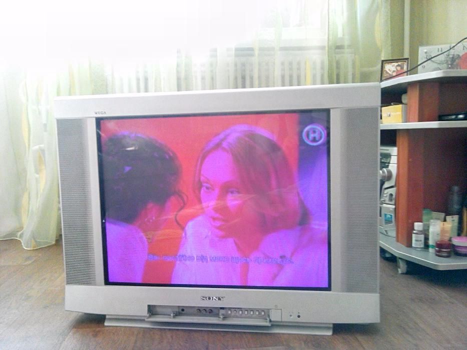 Телевизор Sony Wega Trinitron б/у