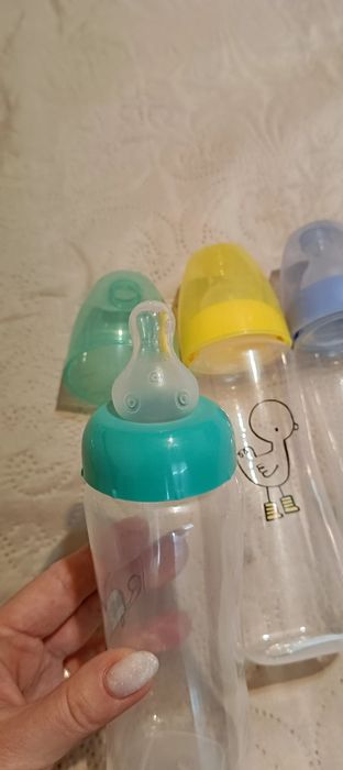 Пляшки для годування