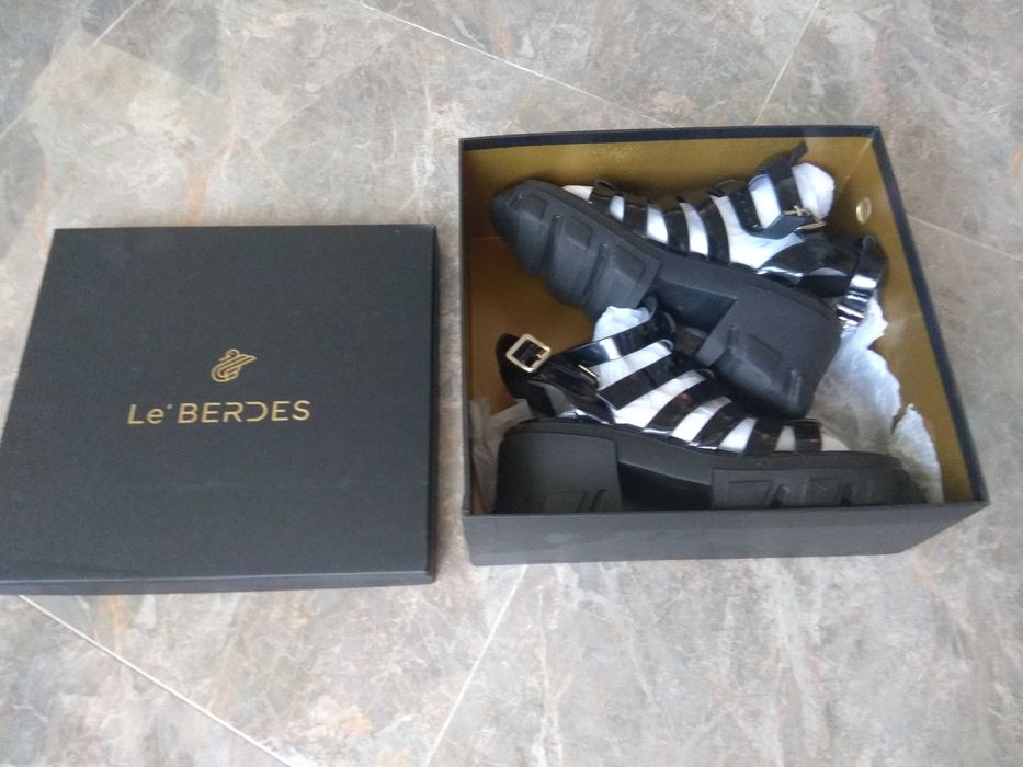 Сандалі жіночі LeBERDES