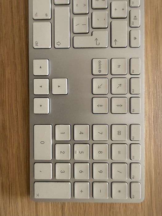 Teclado Apple A1243 PT