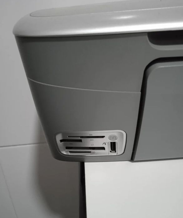 Impressora HP 1610 PSC all-in-one

.

.
.