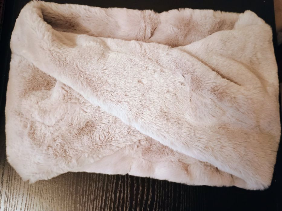 Женский меховой шарф