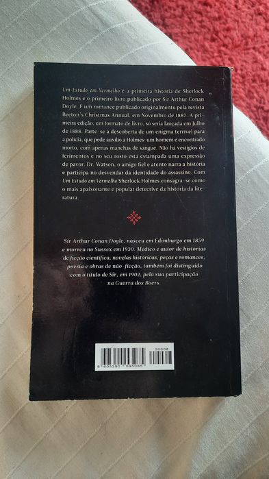 Livro "Um Estudo Em Vermelho" - Sherlock Holmes